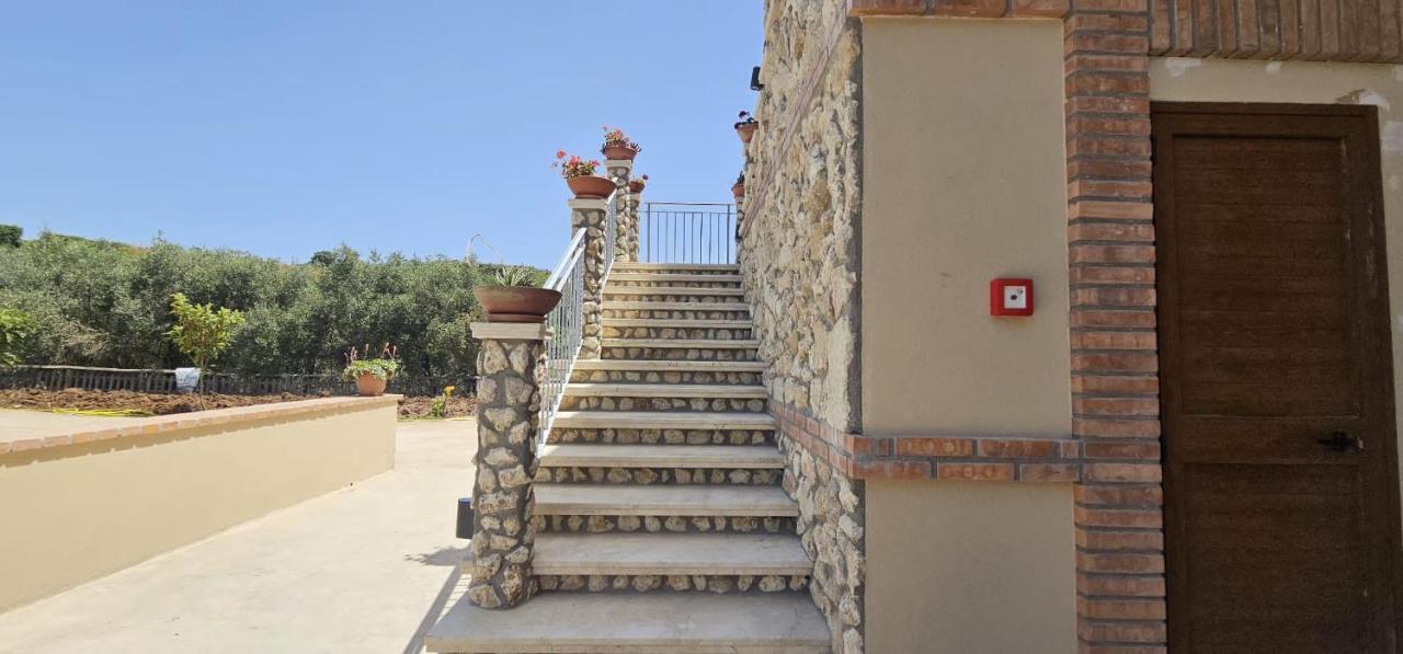 Borgo Carida - Green Family Holidays Zaccanopoli Dış mekan fotoğraf